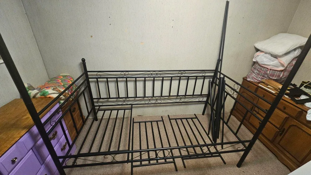 Black Metal Canopy Bed Frame image indicator(2)