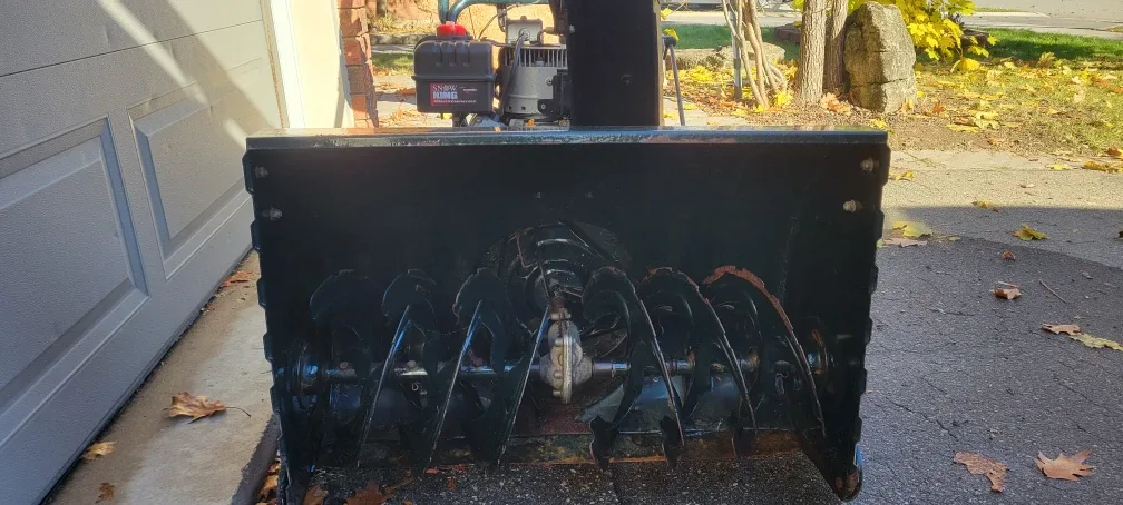 Snowblower with upgrades and cab image indicator(2)