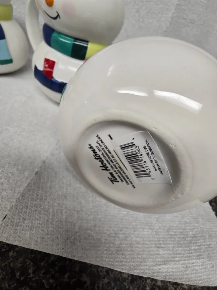 Tim Hortons Snowman Mugs - set of 4 for Christmas gift image indicator(5)