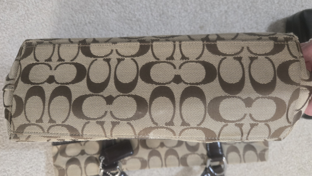 Coach Signature Print shoulder purse - photo 3