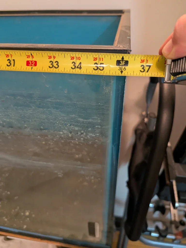 Used Fish Tank with Stand image indicator(6)