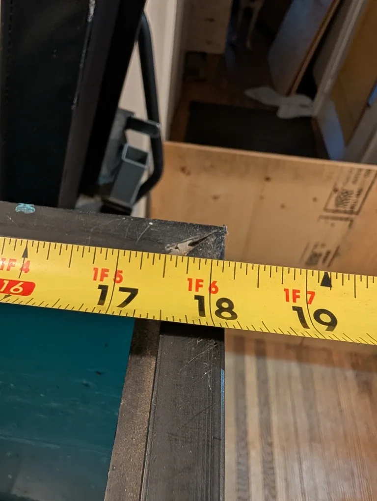 Used Fish Tank with Stand image indicator(7)