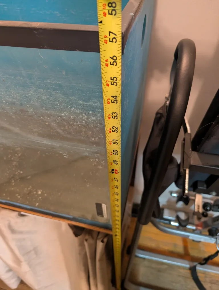 Used Fish Tank with Stand image indicator(9)