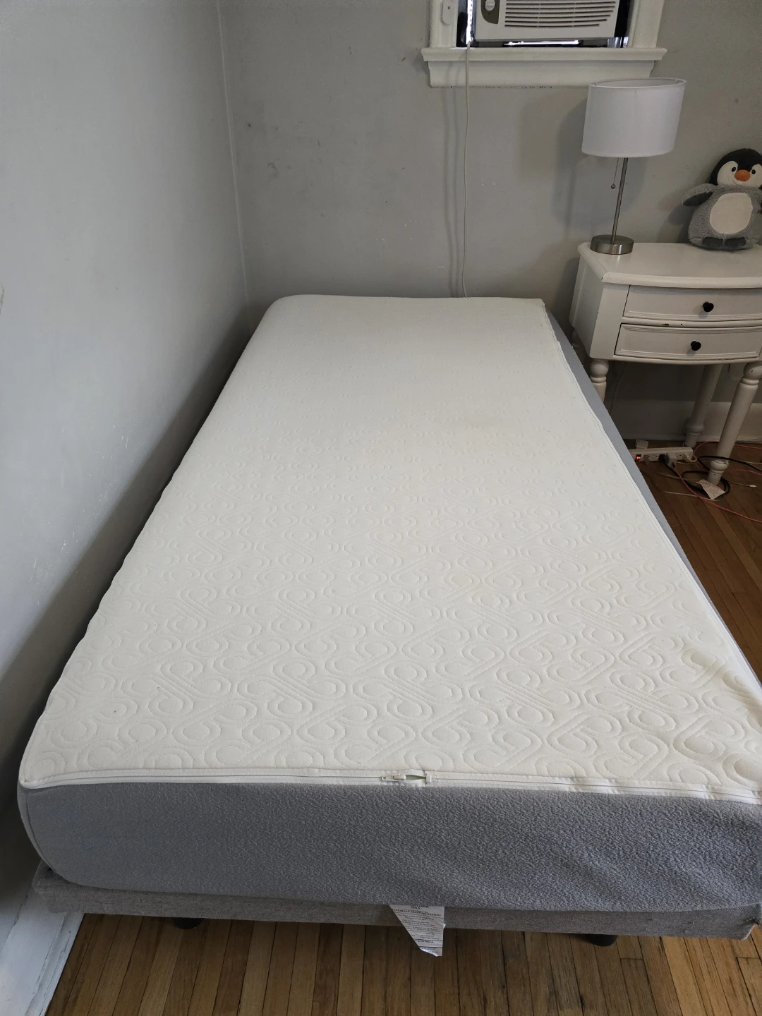 Single Bed with Mattress