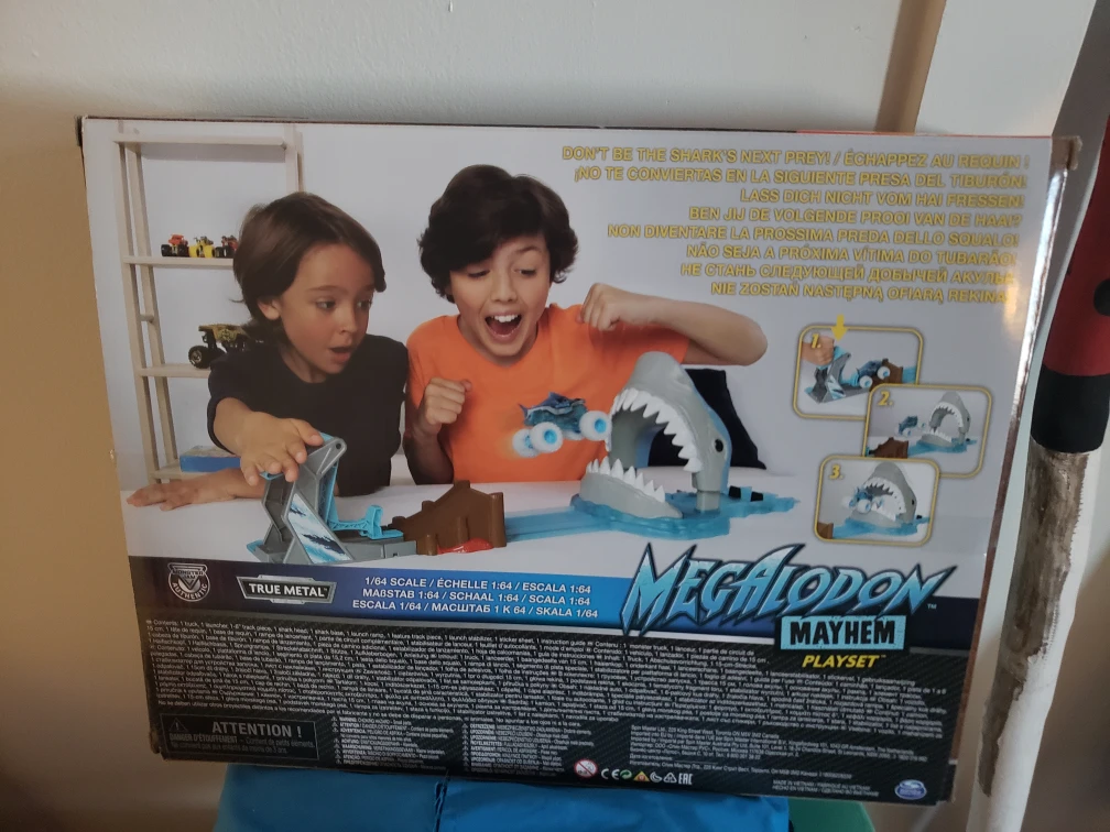 Monster Jam Megalodon Mayhem Playset - New in Box! - photo 2