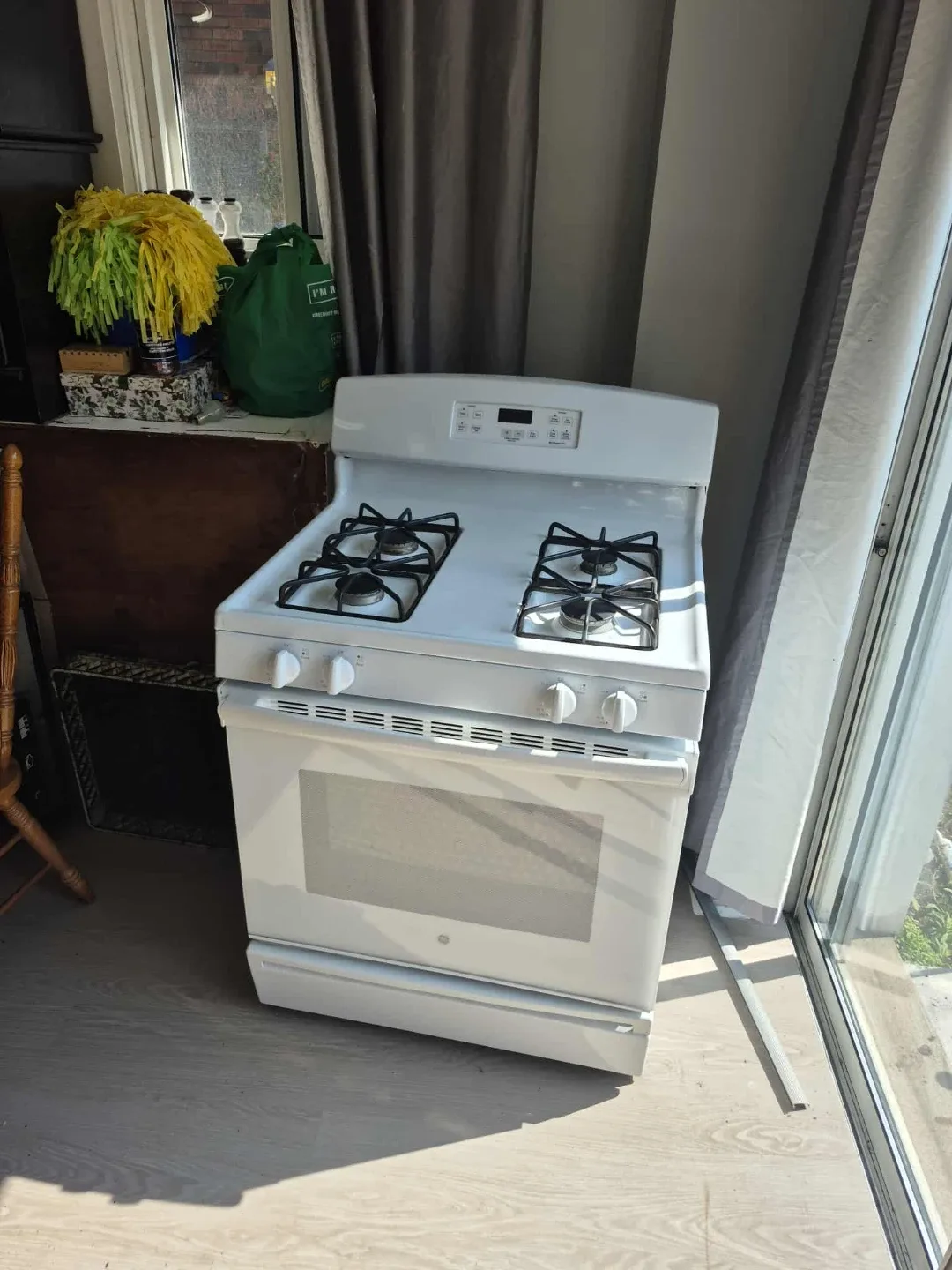 Used White Gas Range Stove - Cleaned Like New!
