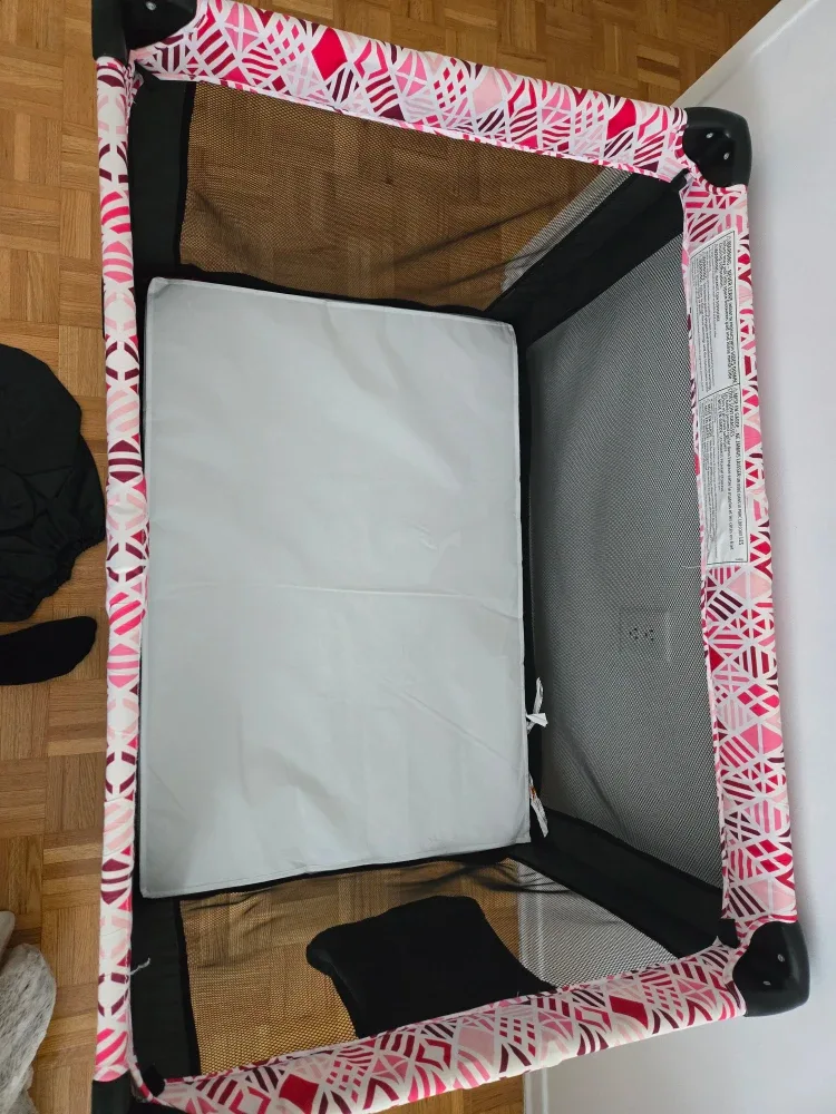 Pink Patterned Playpen image indicator(6)