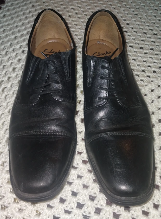 Clarks Black Leather Dress Shoes - Size 9.5 US
