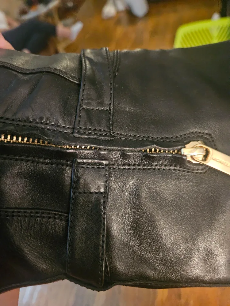 Brand New Michael  Kors Women Leather Boots image indicator(4)