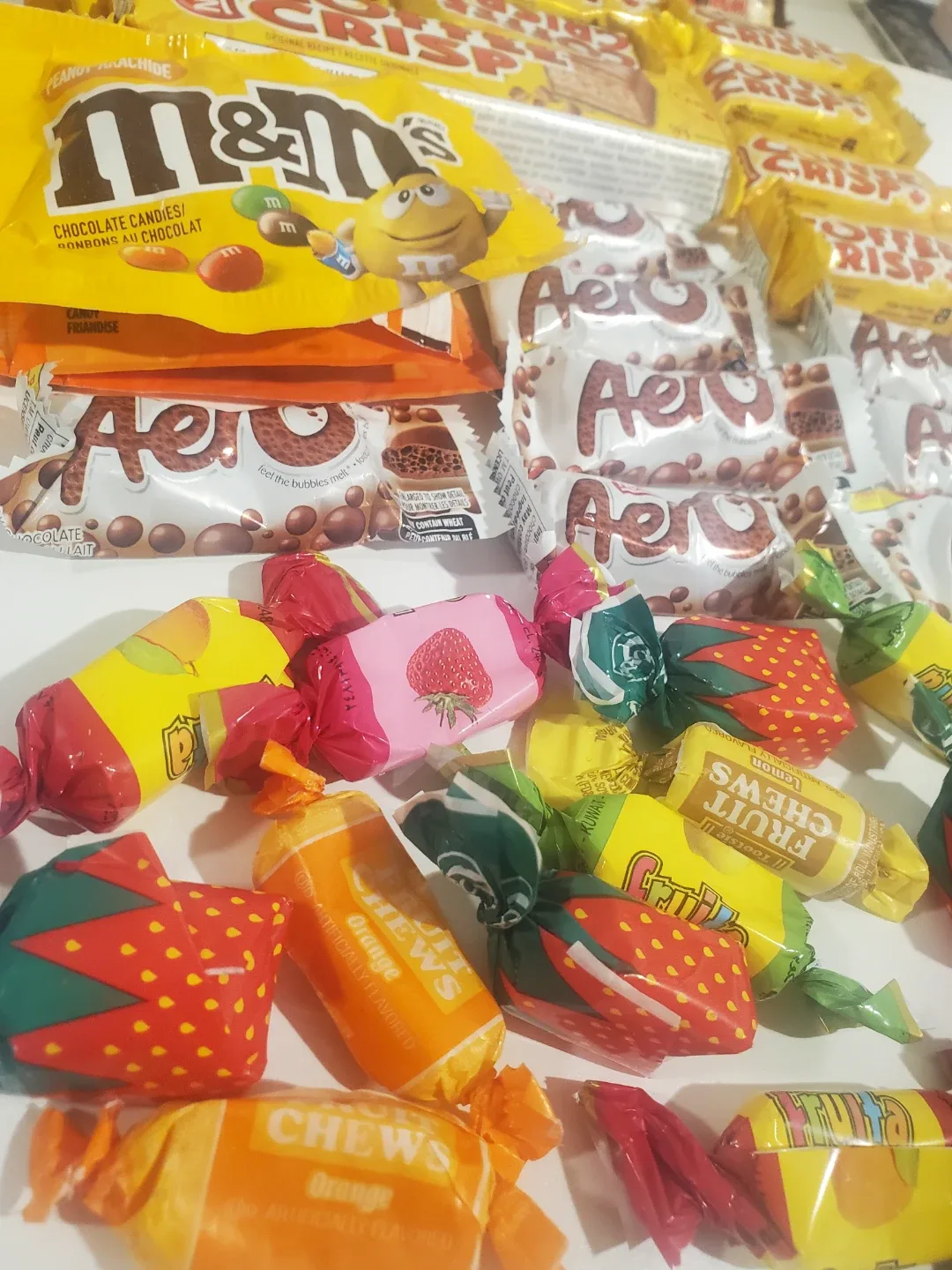 🥕Nestle Coffee Crisp, Aero, M&M's, Fruit Chews and more image indicator(2)