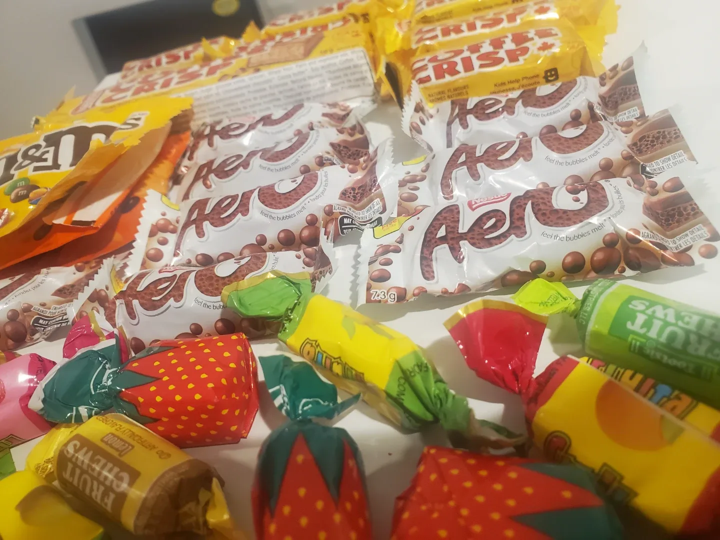 🥕Nestle Coffee Crisp, Aero, M&M's, Fruit Chews and more image indicator(3)