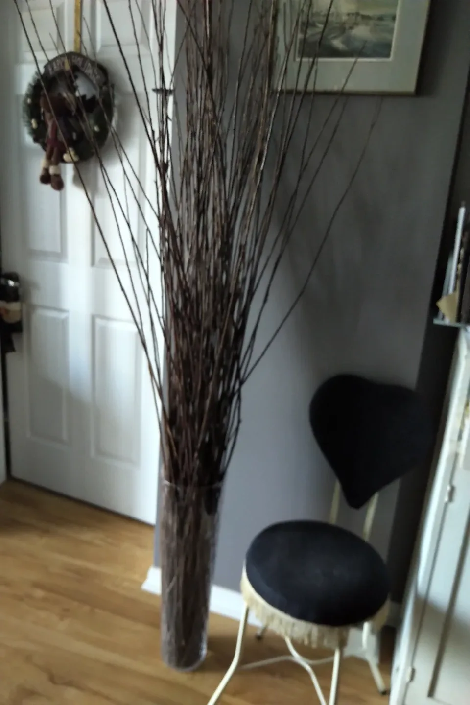 Decorative Birch Branches in Vase image indicator(2)