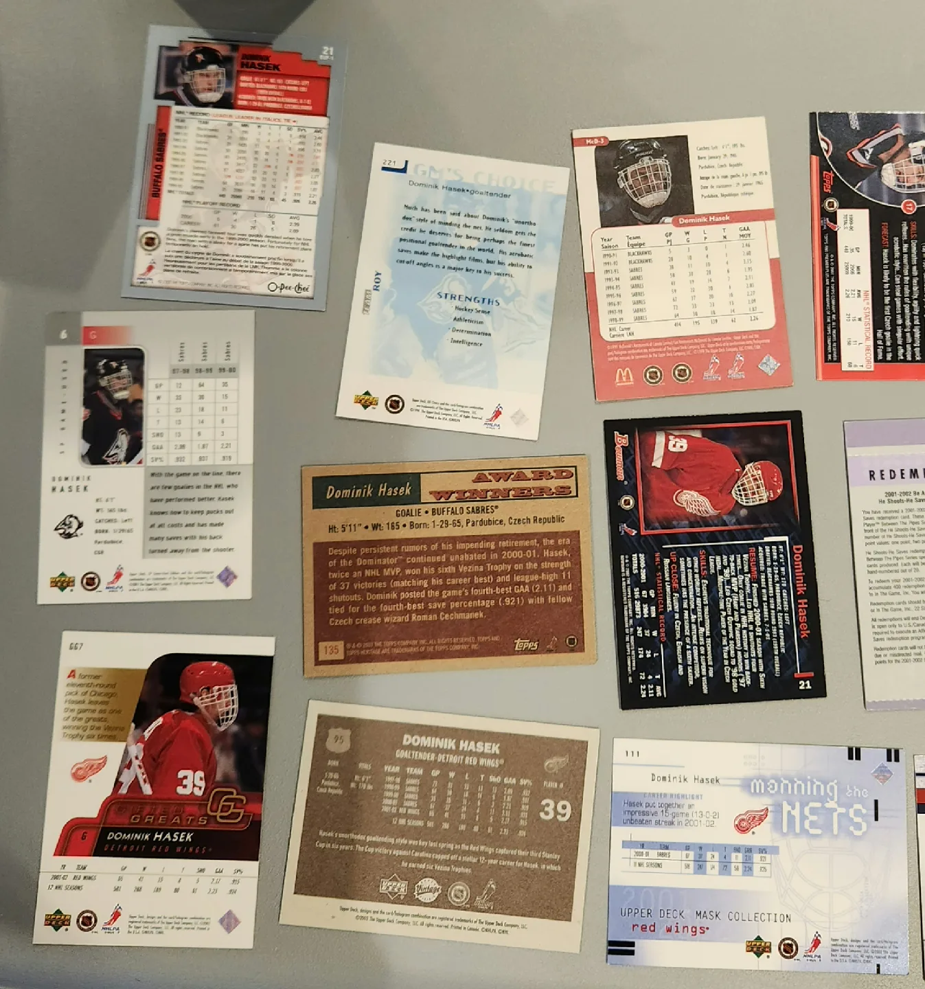 Pick Up 20 Dominik Hasek Hockey Card Lot image indicator(5)