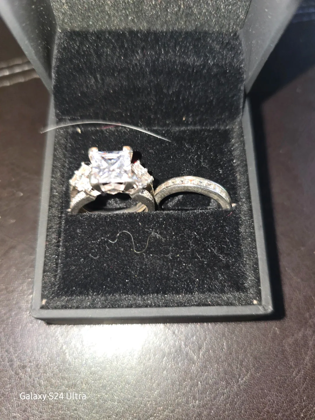 Unque Princess Cut wedding Sterling 929 Silver Ring Set image indicator(3)