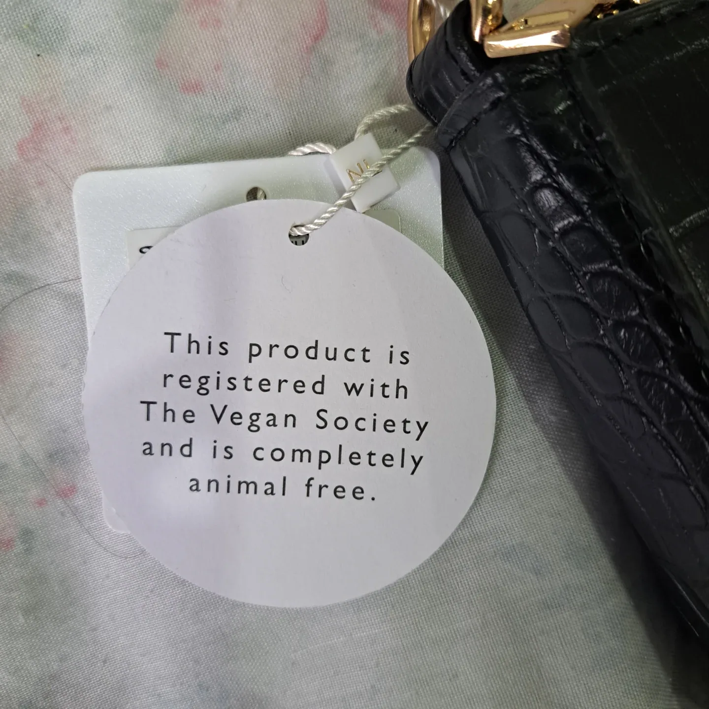 New Shoulder Bag with Tags image indicator(2)