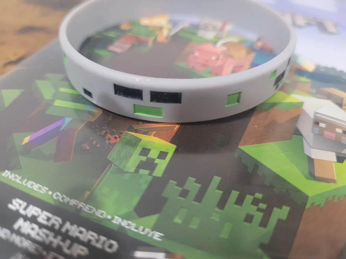 Minecraft Nintendo Switch Game and Bracelet 🥕 image indicator(4)