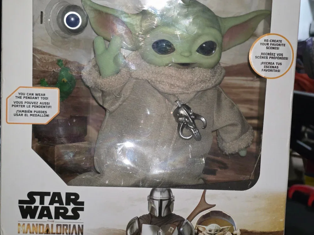 Star Wars Mandalorian The Child Plush Adventure Pack - New!