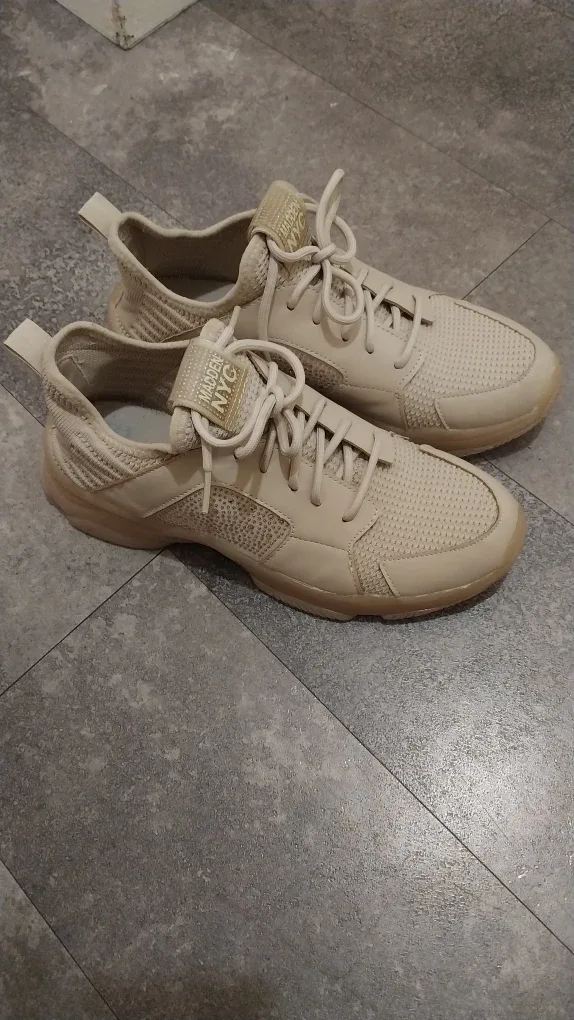 Madden NYC Beige Sneakers