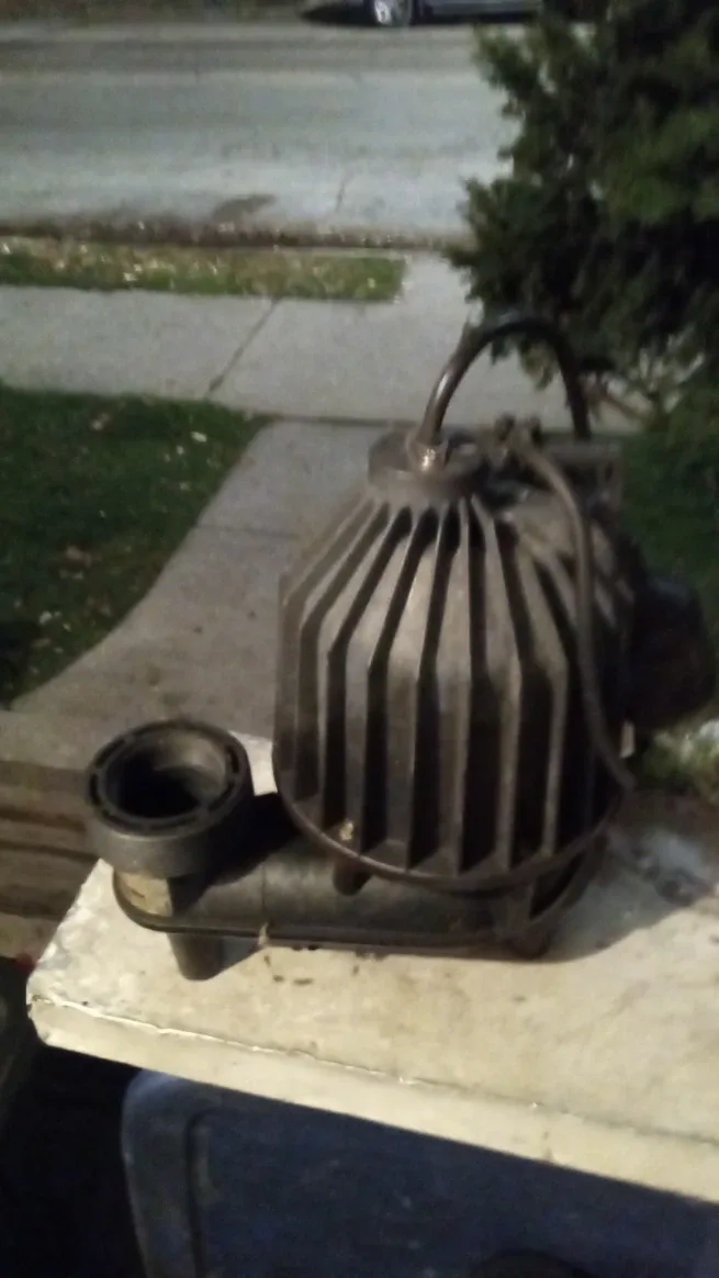 Duro Aquapro 1/2 HP Sewage Pump image indicator(3)