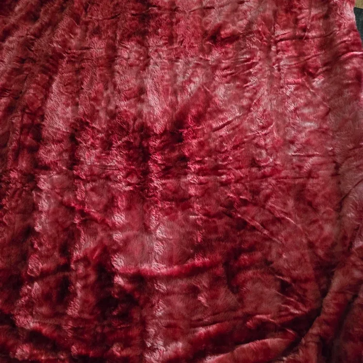 Red Faux twin bed comforter image indicator(2)