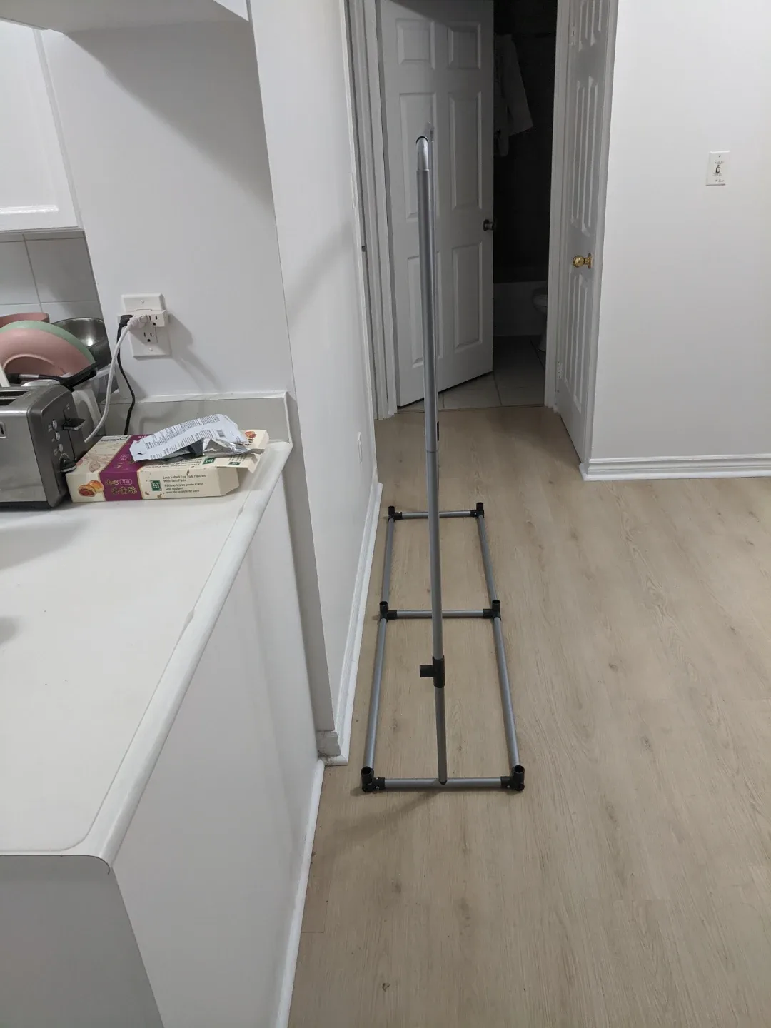 Metal Clothes Rack image indicator(2)