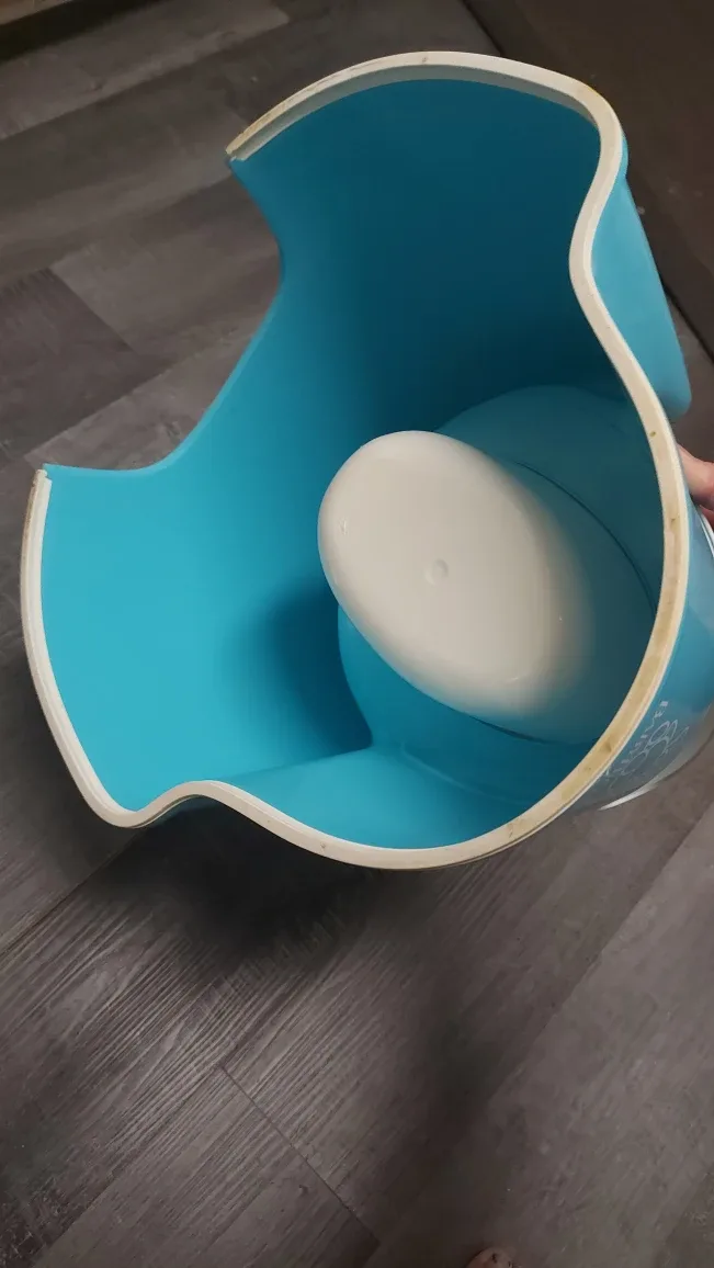 BabyBjörn Potty Chair - Blue image indicator(4)