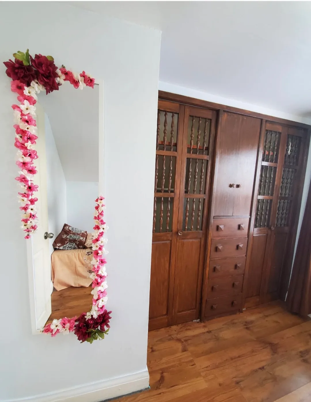 Room  for rent image indicator(2)