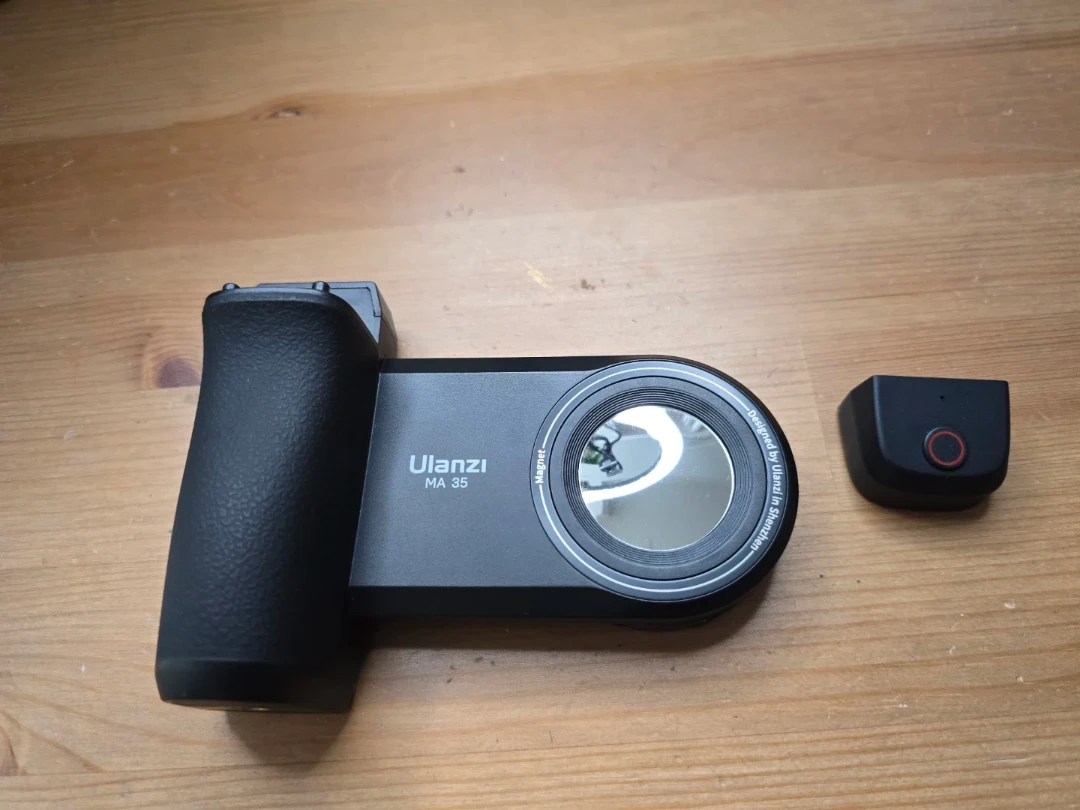 Ulanzi MA35 Magnetic Phone Grip and light - photo 2