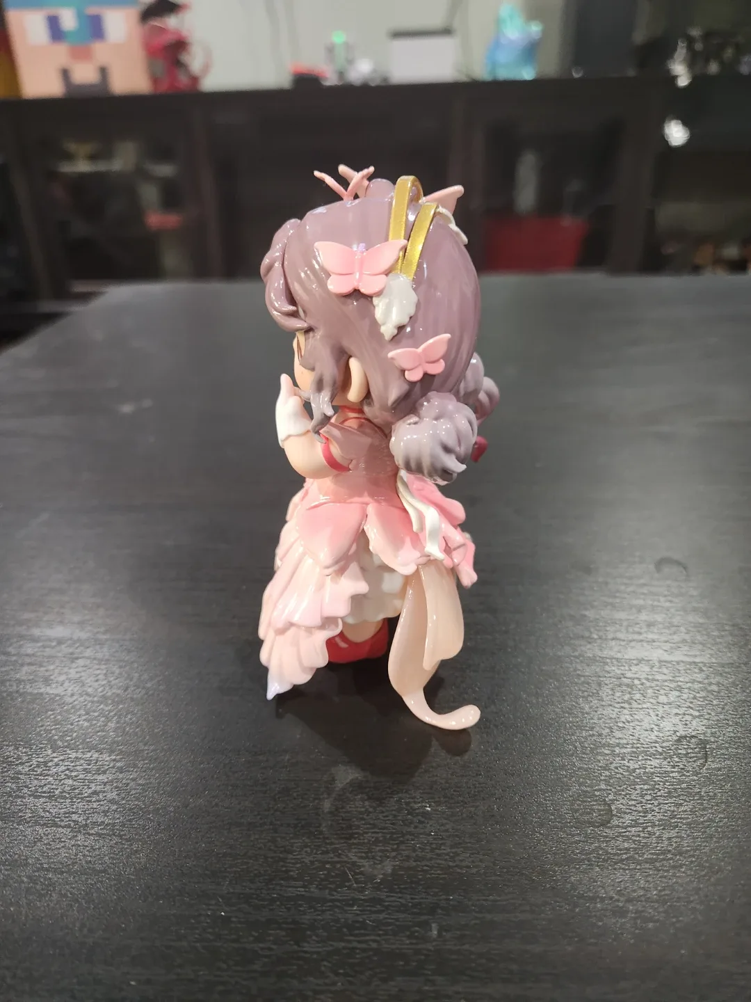 Joy Springtime Musings Figurine image indicator(4)
