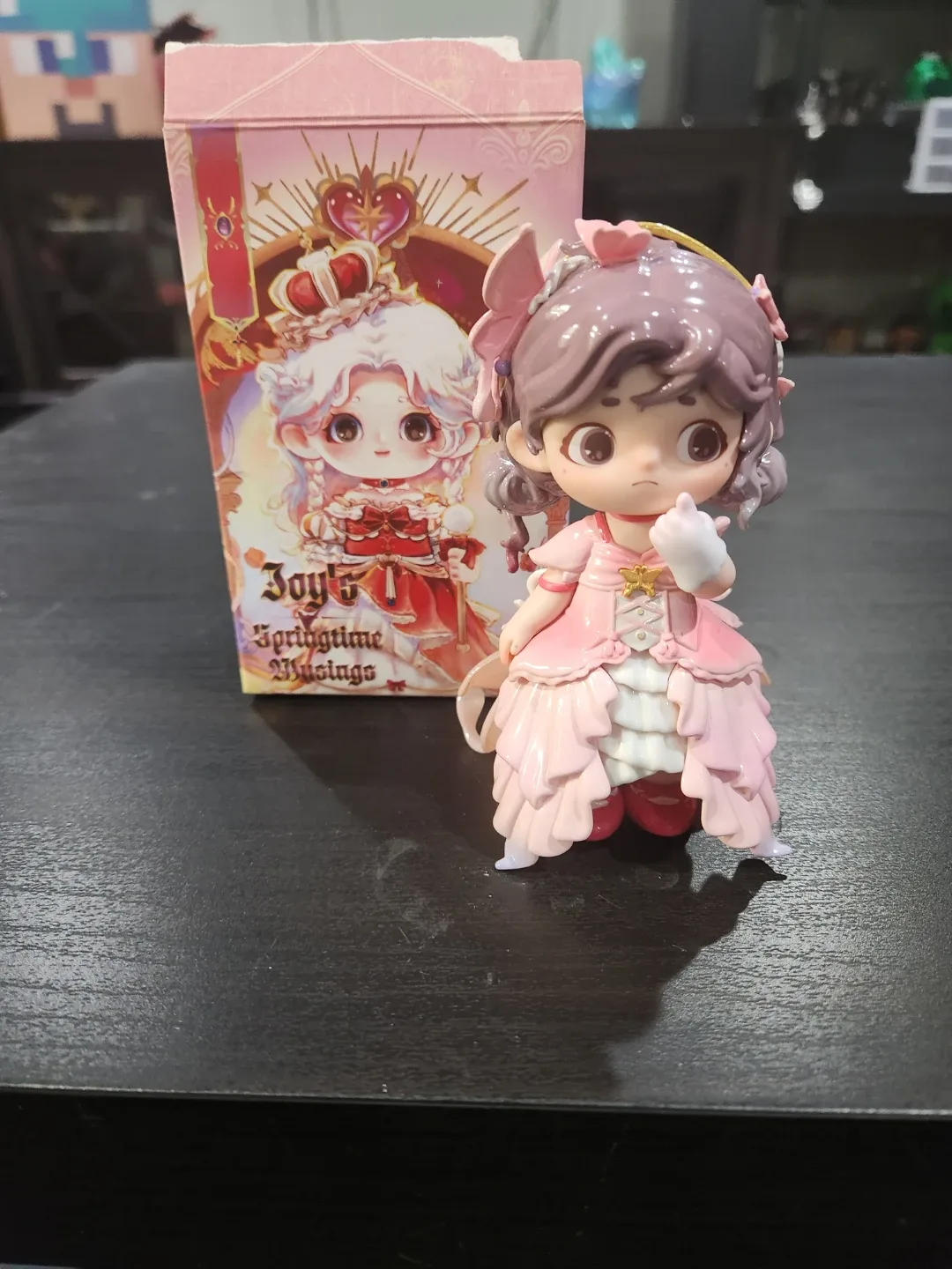 Joy Springtime Musings Figurine image indicator(6)