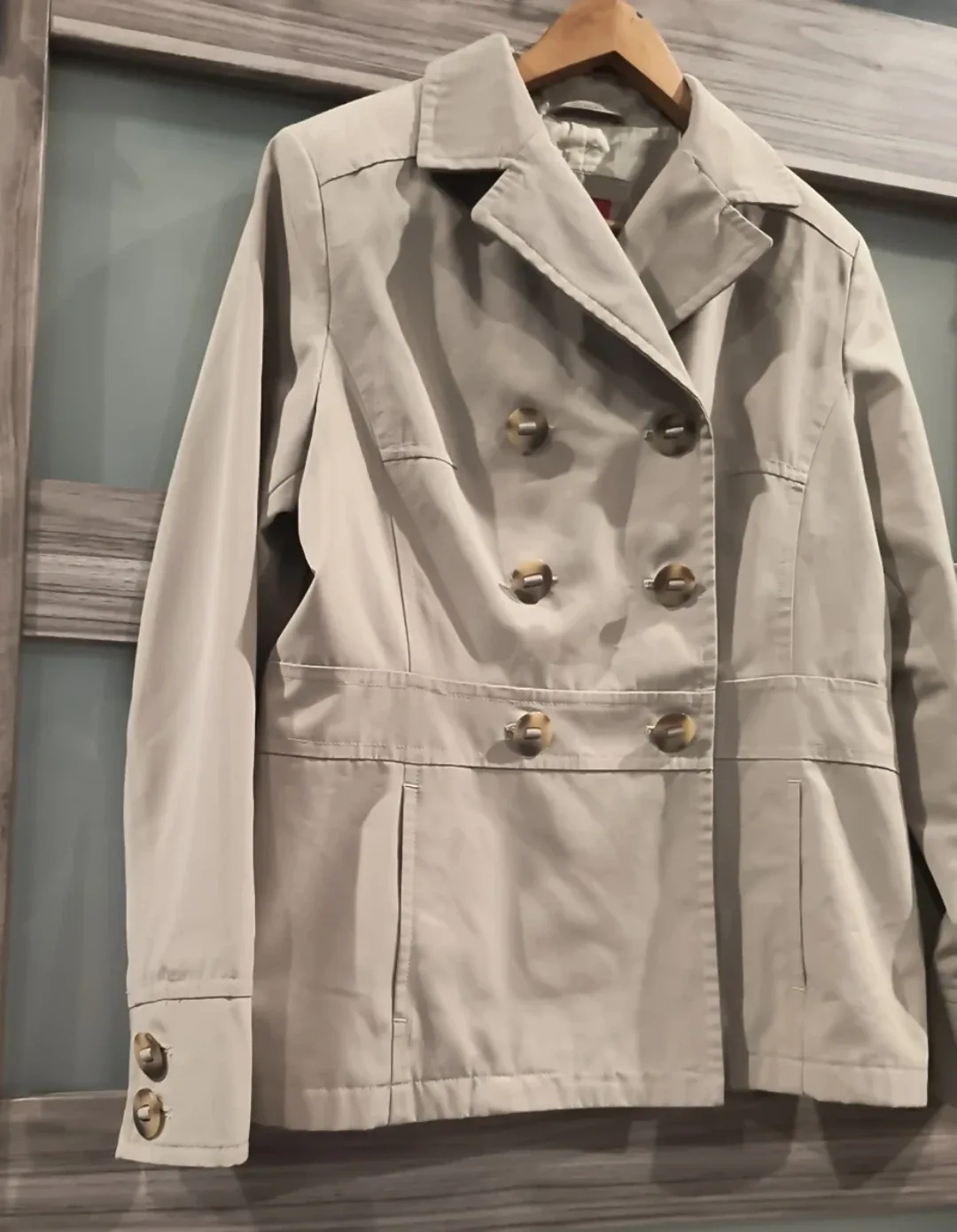 Esprit Outerwear Beige Jacket Size L image indicator(2)