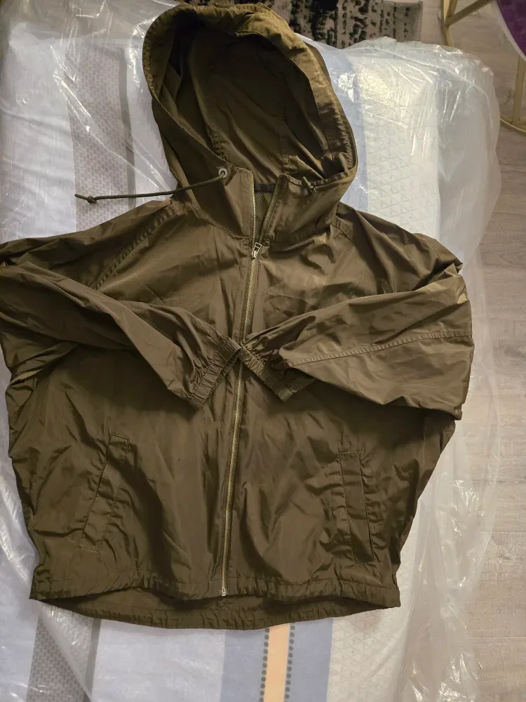 Uniqlo Olive Green Windbreaker Jacket for lady