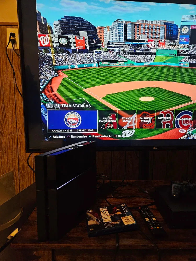 PlayStation 4 with MLB The Show 20