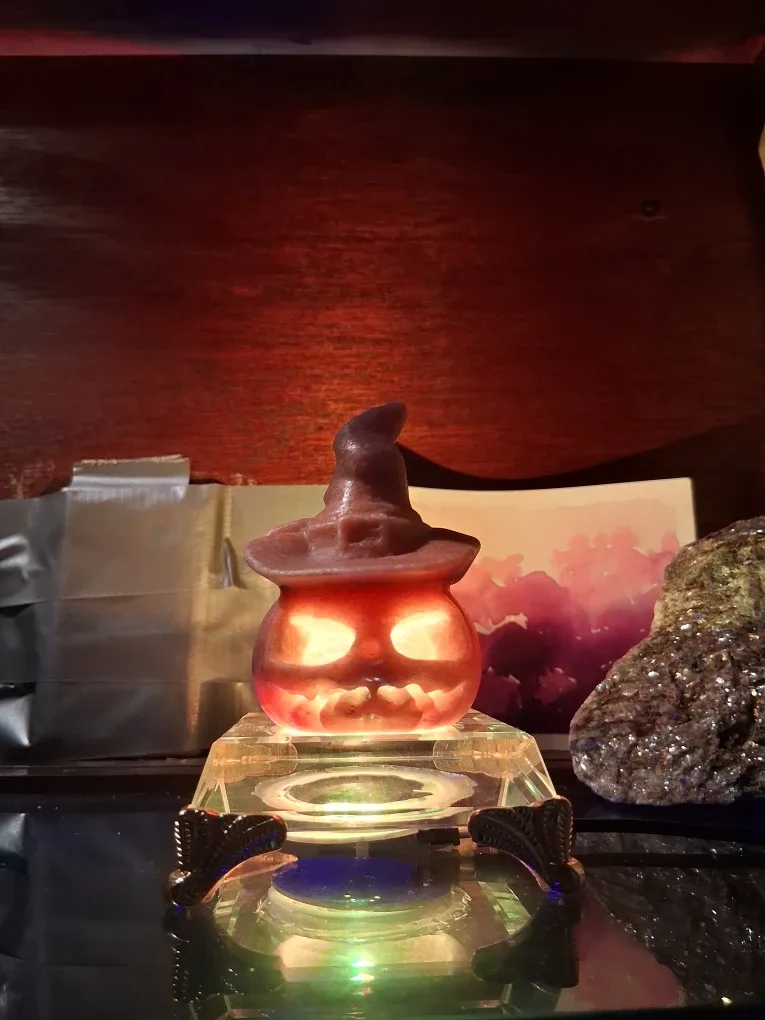 Calcite or Aventurine Pumpkin Witch Figurine image indicator(4)