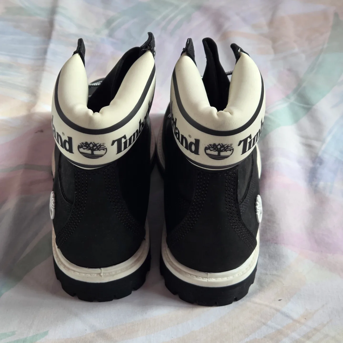 🆕Timberland 6-inch Waterproof Boots image indicator(2)