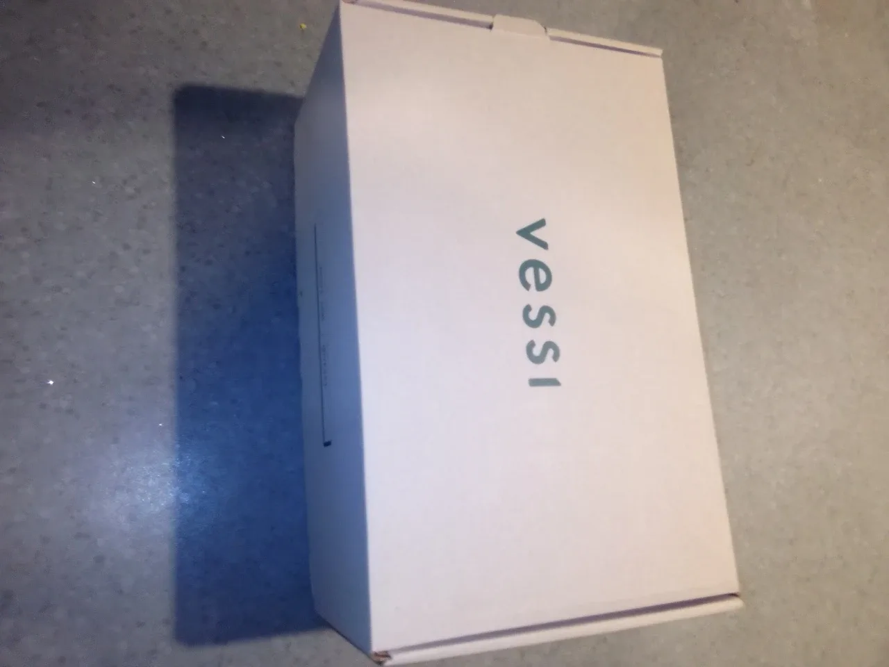 ***4 PAIRS OF "VESSE"  RUNNERS*** image indicator(10)