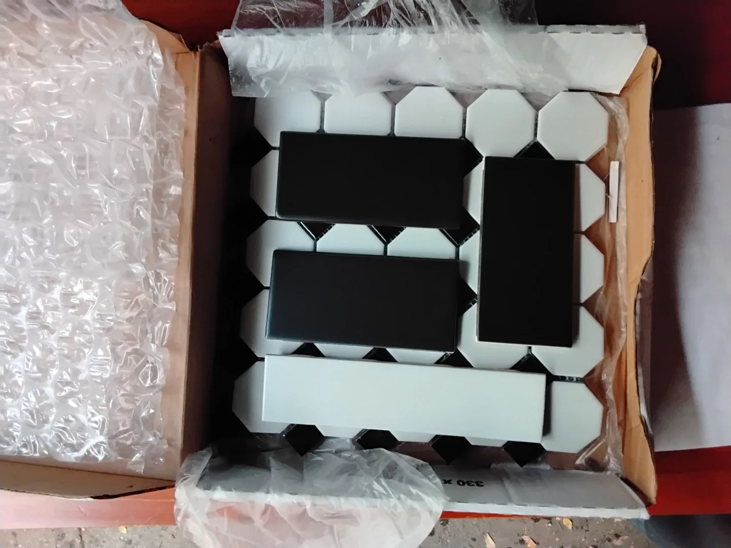 🔳♟️Black & White Tiles Sheets & Accent Tiles - New in Box♟️🔳 image indicator(4)