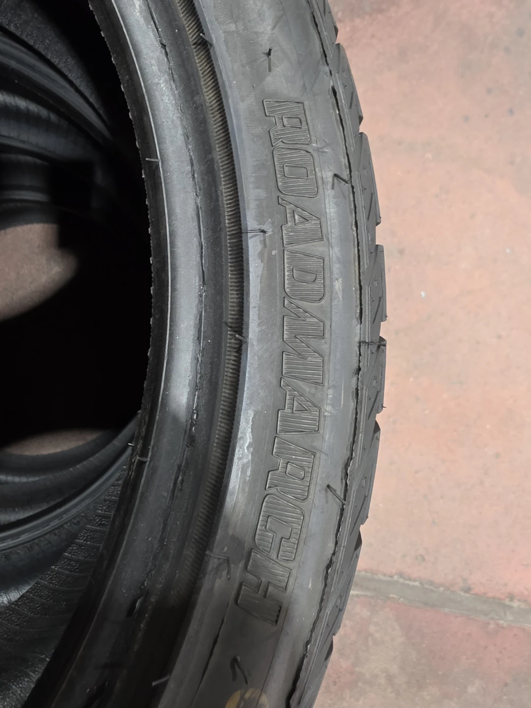 Snowflower 225/40R18 Winter Tires - Set of 4 - photo 4