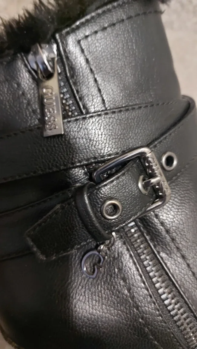 Guess Black Ankle Boots - Size 7 image indicator(7)