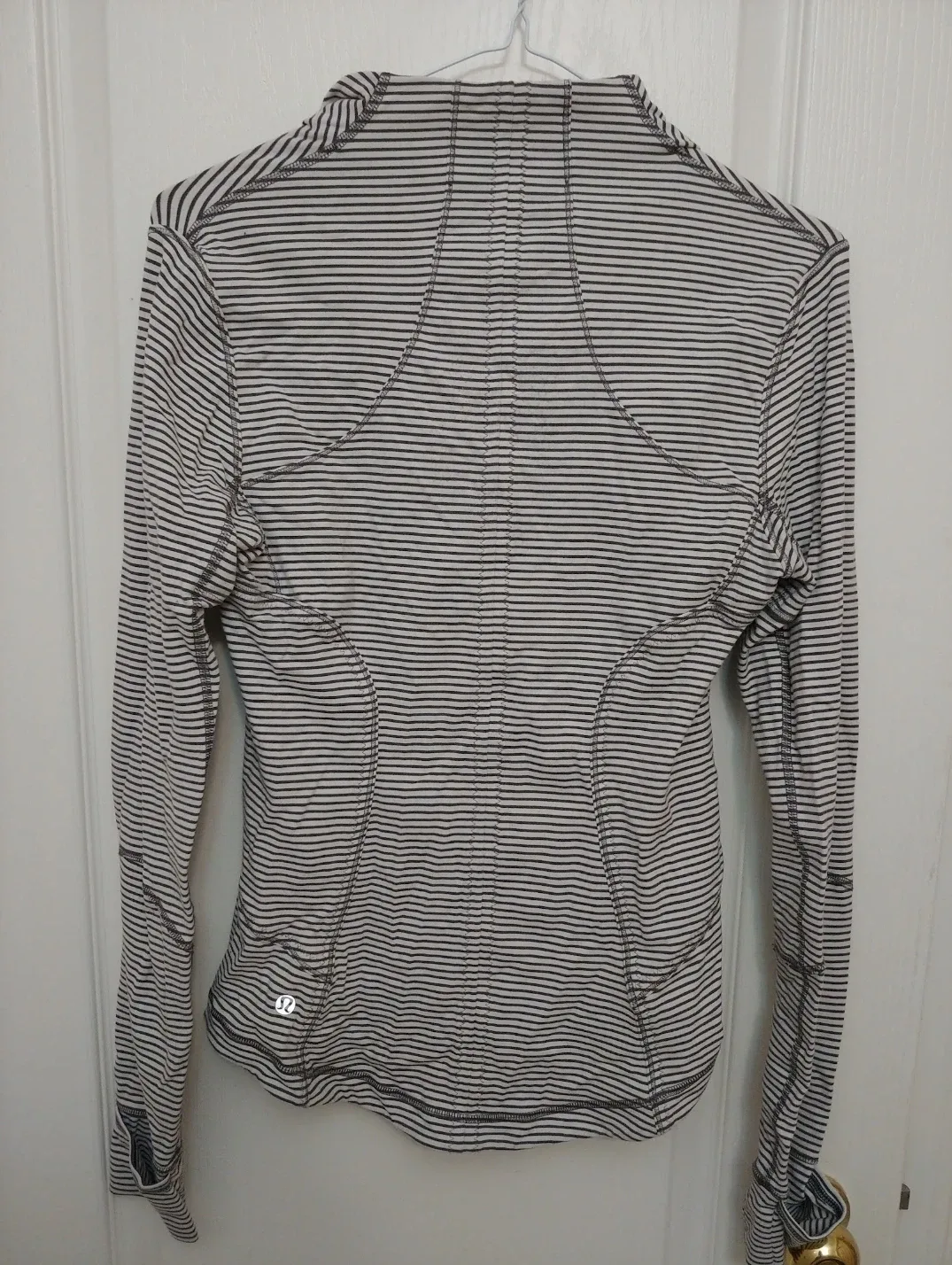 Lululemon striped jacket (XS/S) image indicator(3)