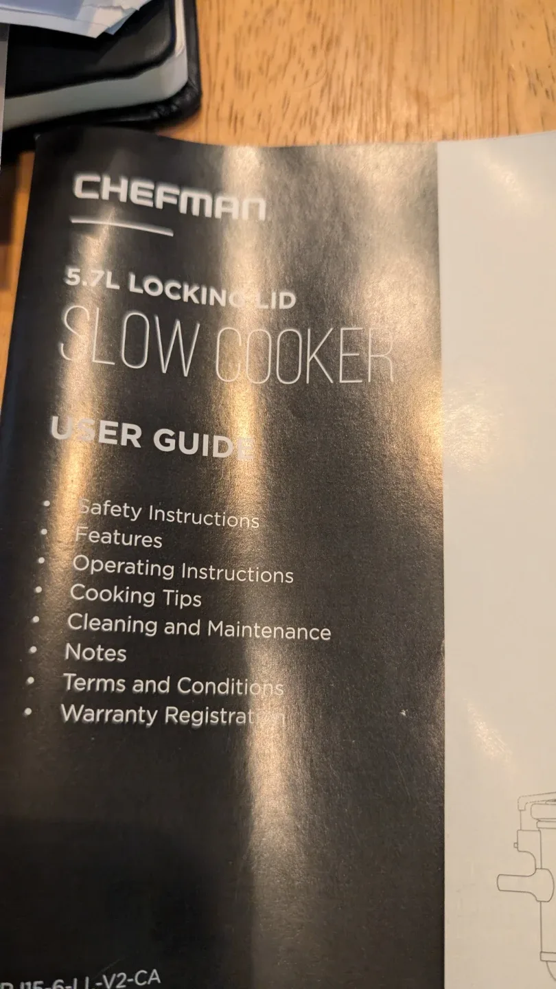 Chefman 5.7L Locking-Lid Slow Cooker image indicator(2)