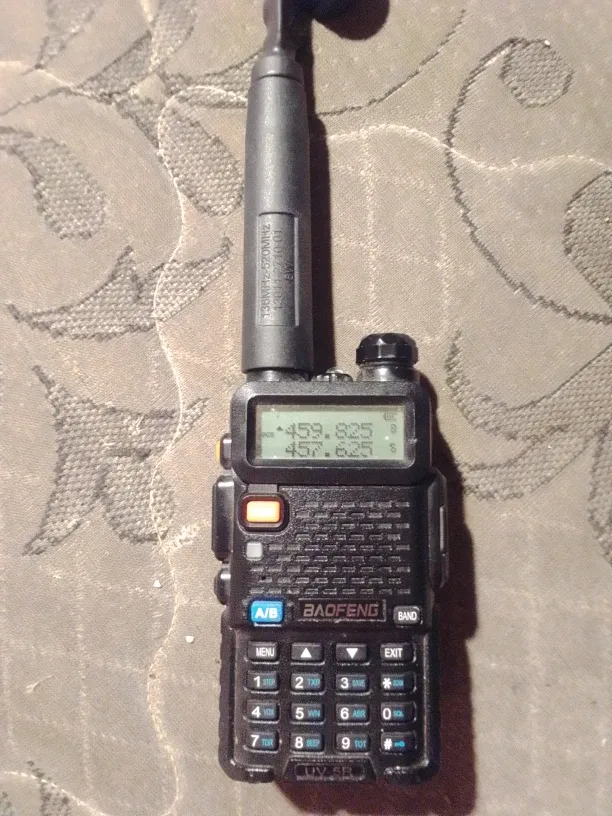 BAOFENG UV-5R Two-Way Radio