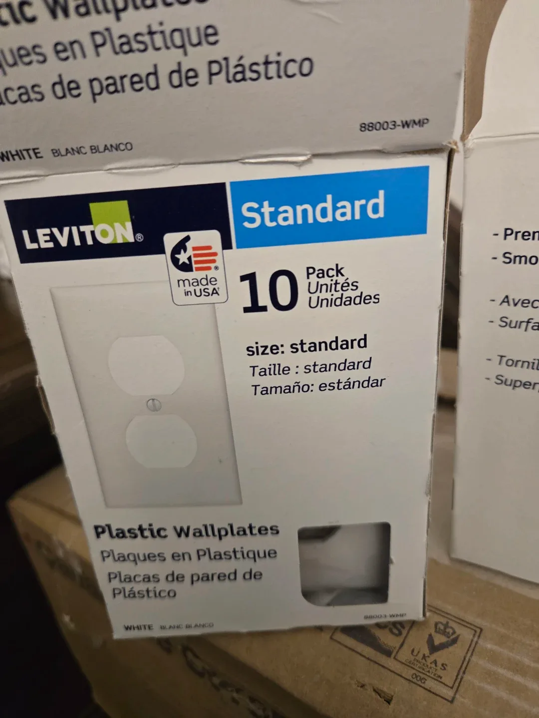 Leviton Standard Plastic Wallplates - 10 Pack - White image indicator(2)