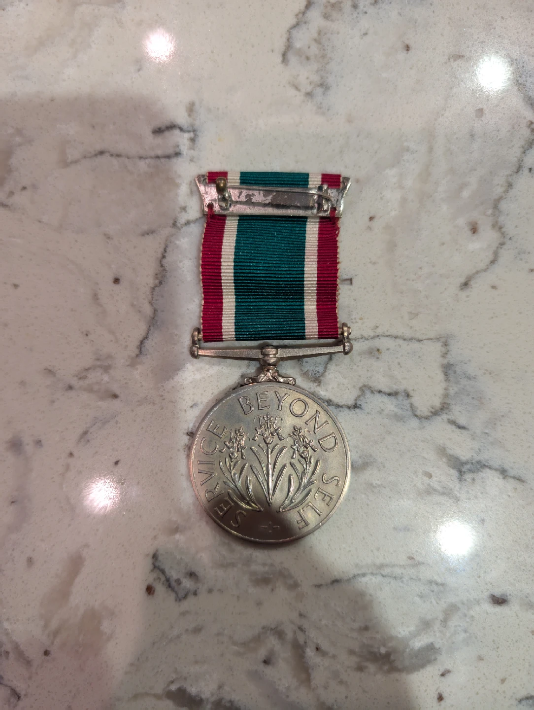 WW 2 Elizabeth Second Women's Royal Voluntary Service Medal - photo 4