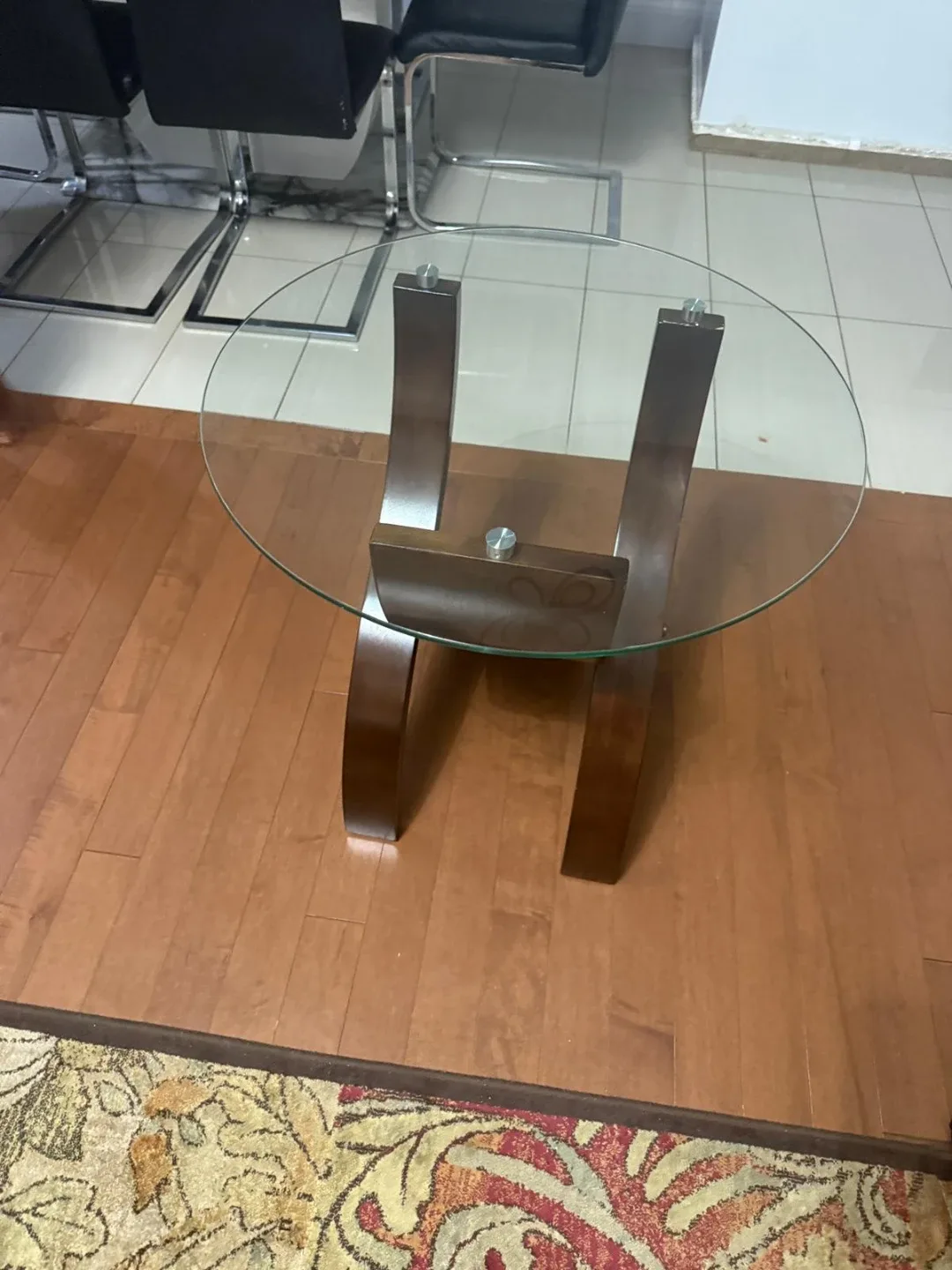 Little tables for wine image indicator(3)