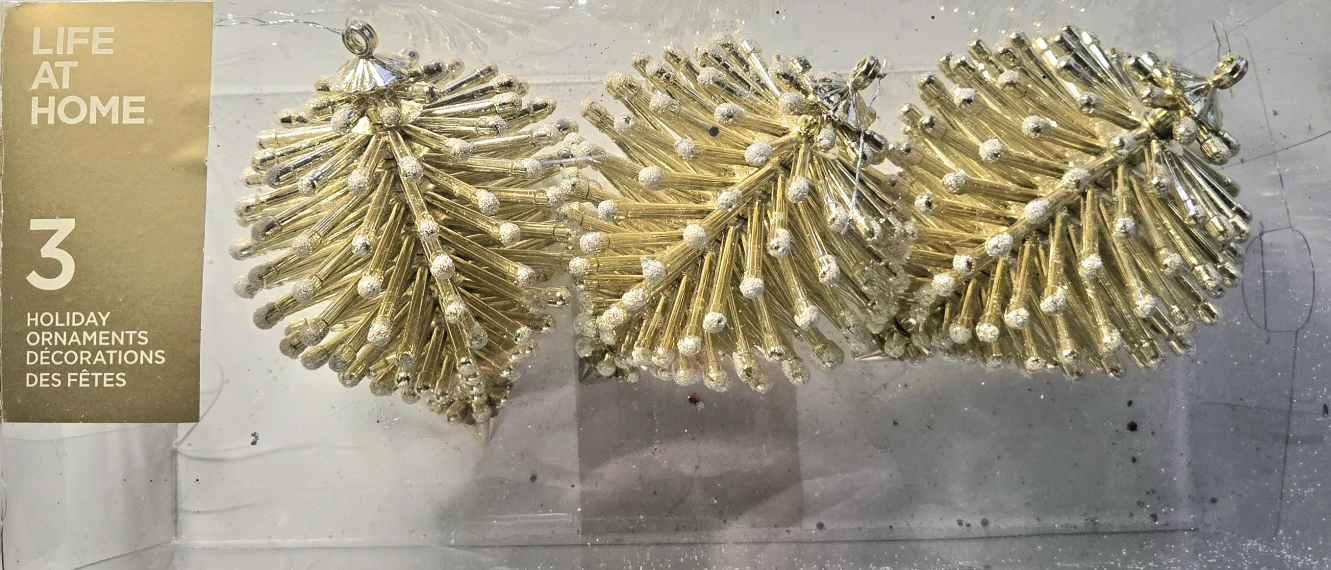 Glass and shatter proof Ornaments with woven storage basket - photo 2