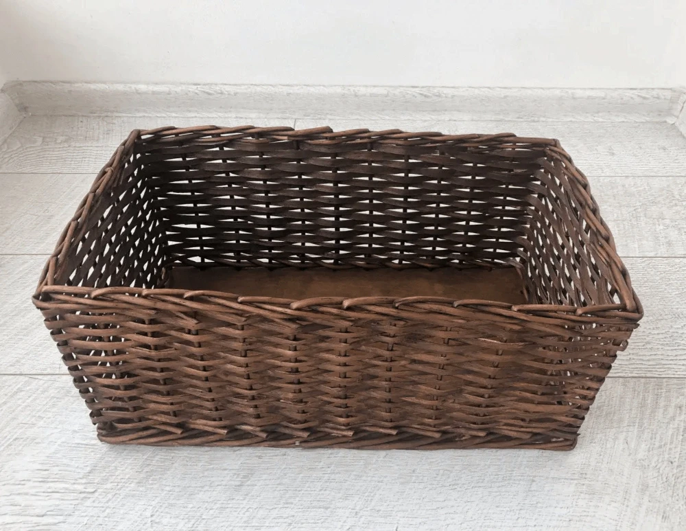 Glass and shatter proof Ornaments with woven storage basket - photo 4