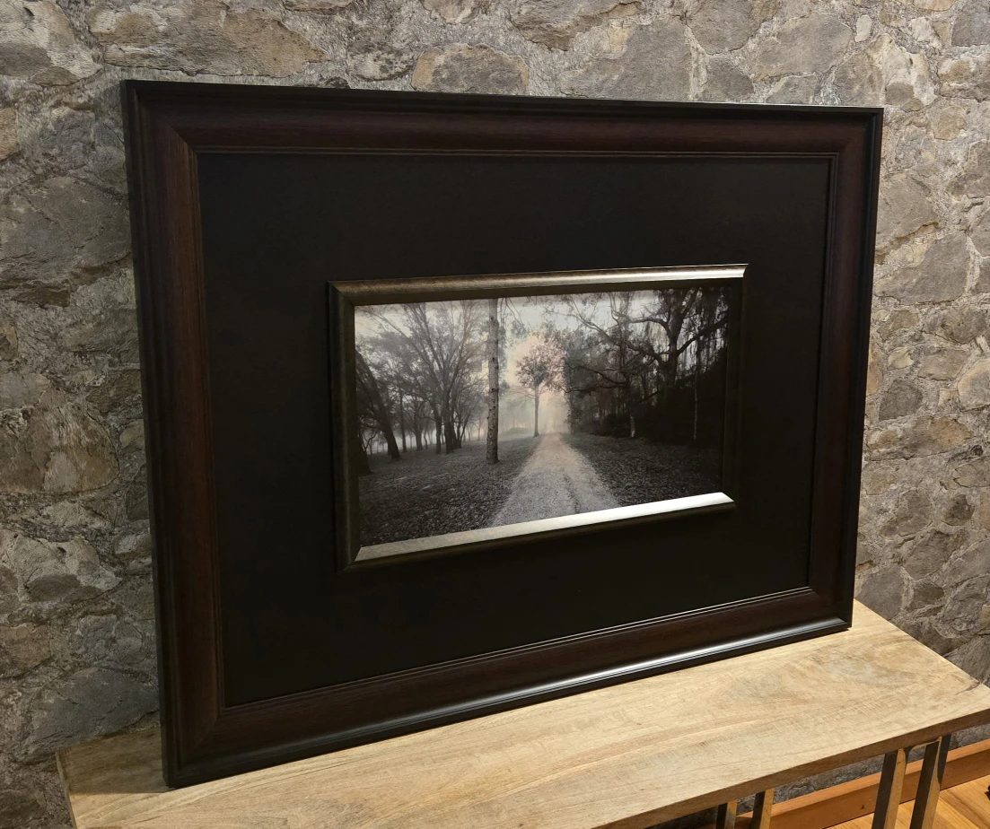 Beautiful Framed Picture (Like New) - photo 4
