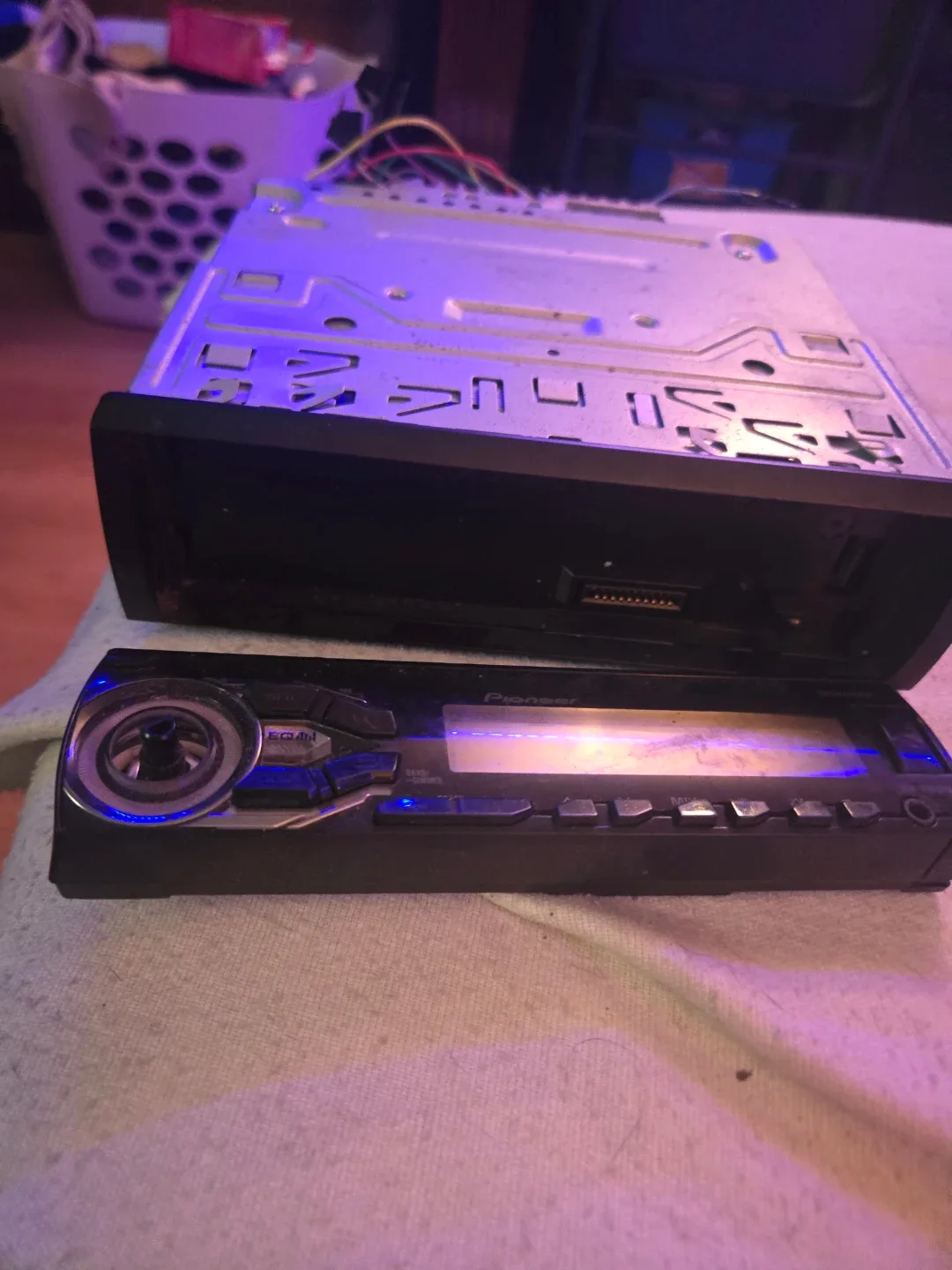 Pioneer Car Stereo image indicator(2)