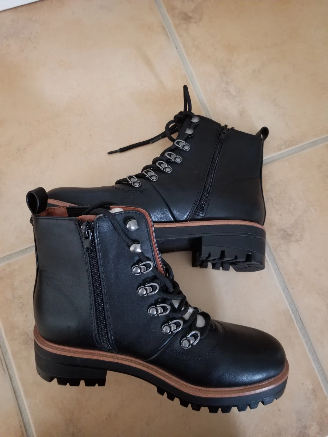 Lucky Brand Women's Black Leather Boots - Size 7 - photo 2